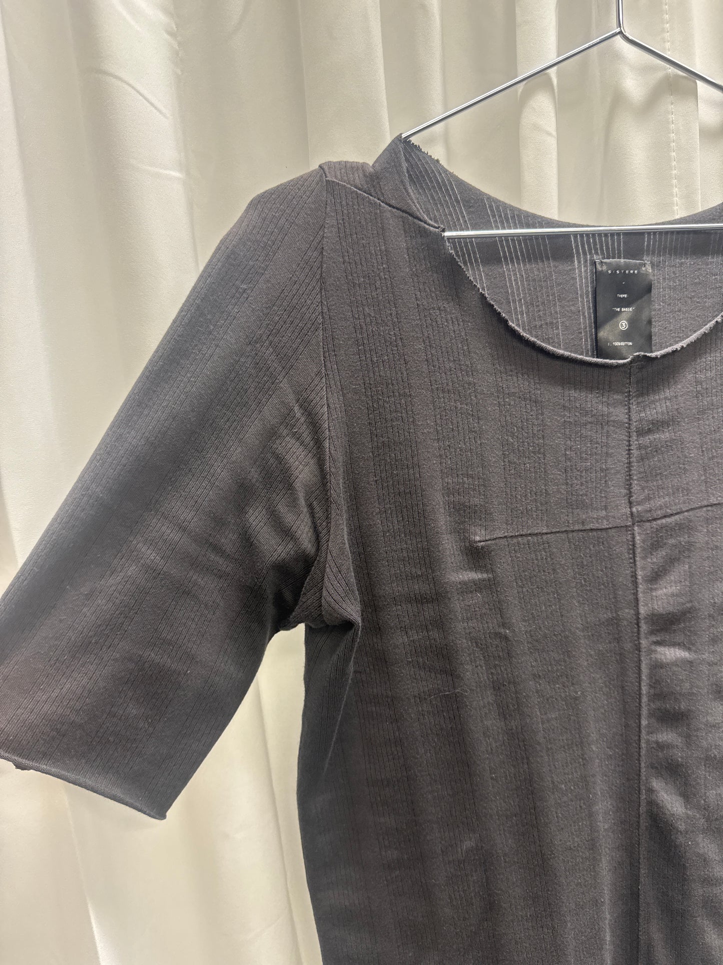 s/stere raw cut anatomical tee M