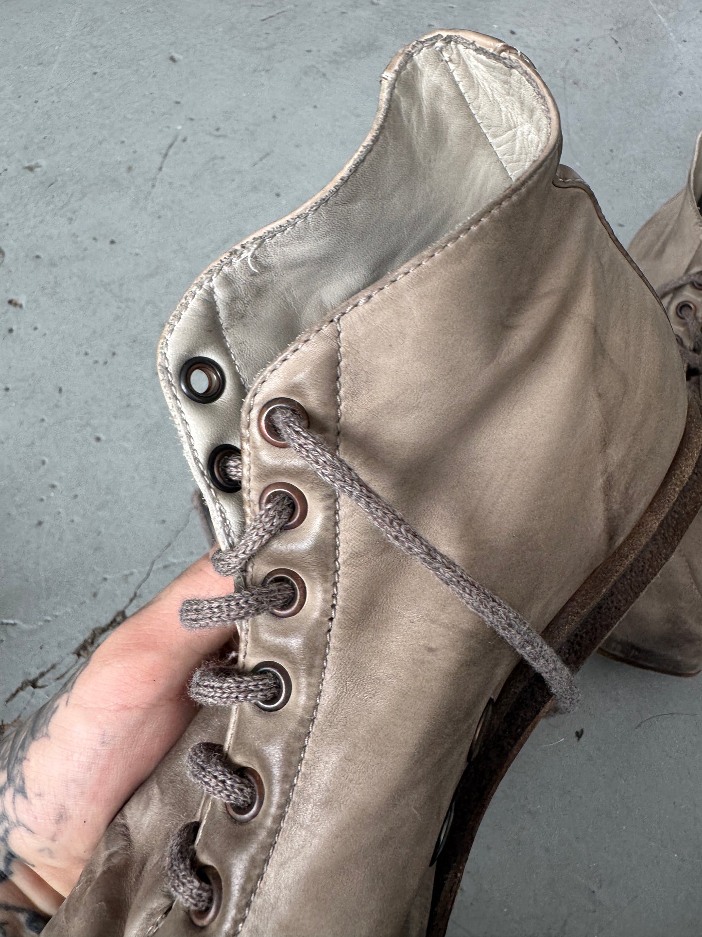 cherevichkiotvichki flat shark head leather shoes