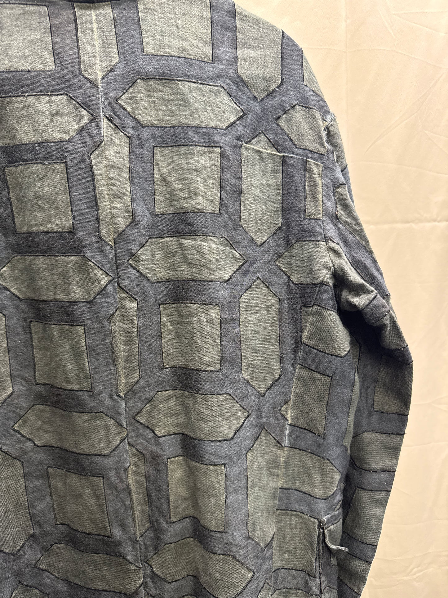 zam barrett patterned curve sleeve coat