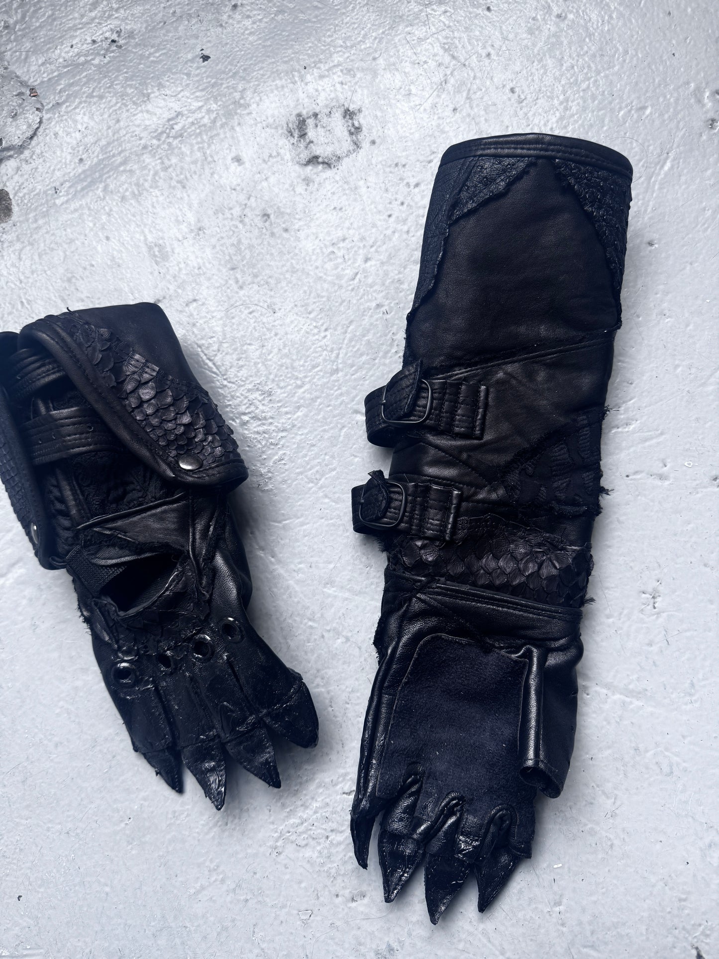 shohei takamiya 1/1 claw knuckle foldable glove