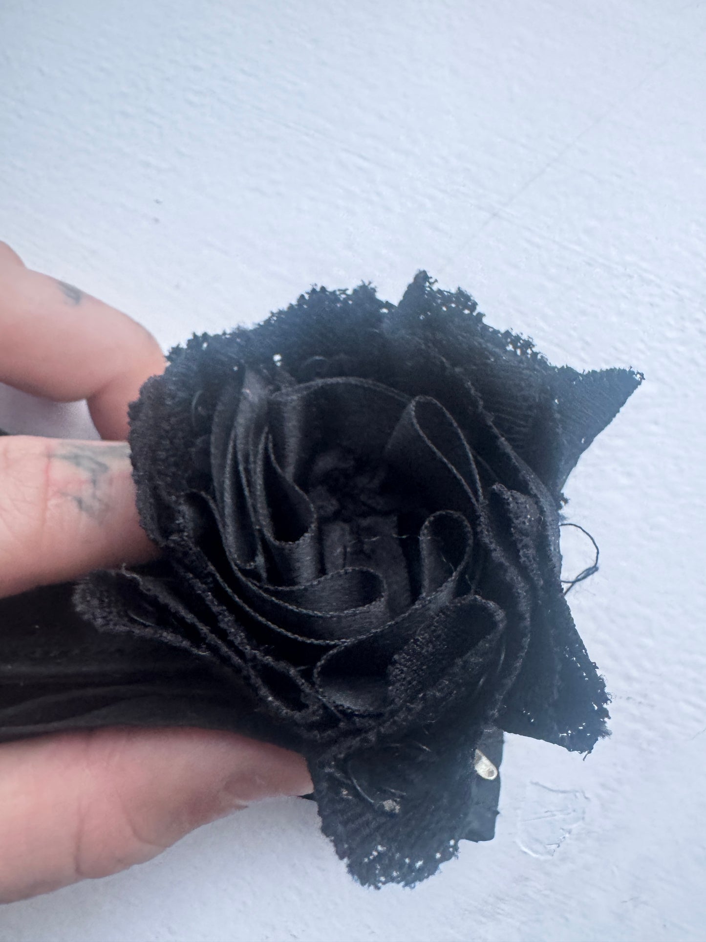 yarden dachut leather rose choker
