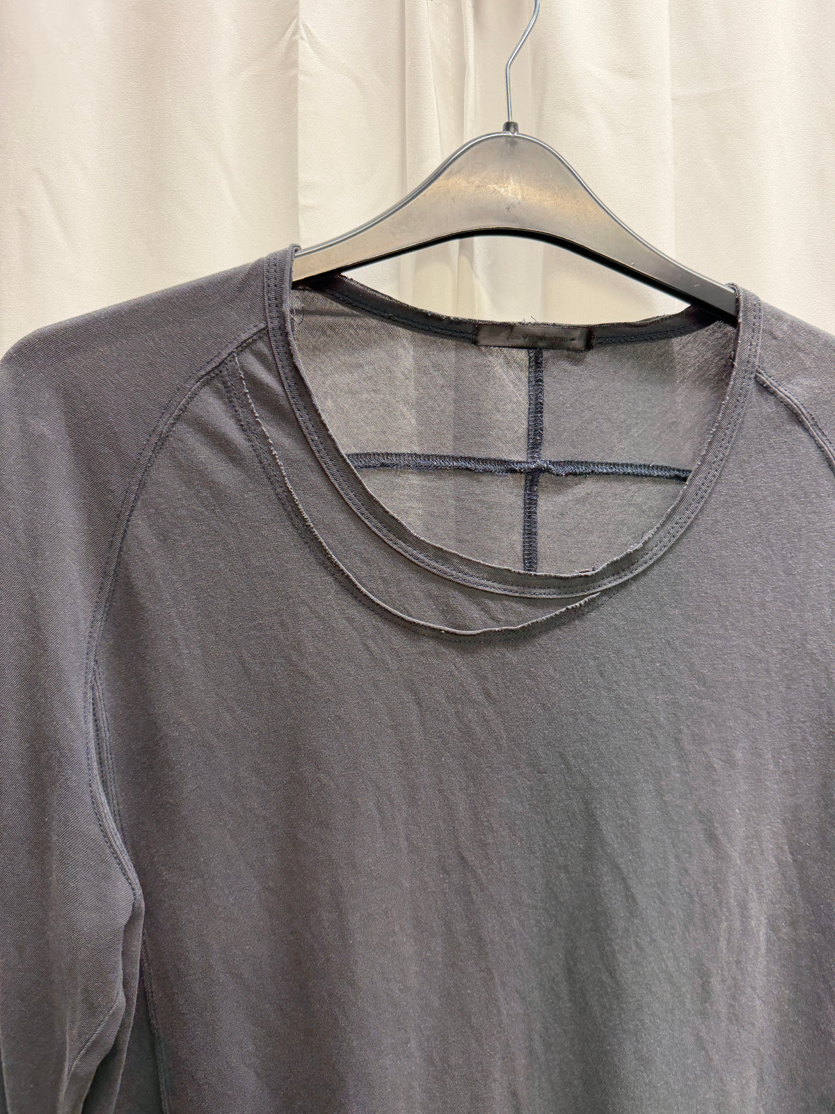 The Viridi-Anne Anatomical Twist Sleeve Double Neck Longsleeve (M/L)