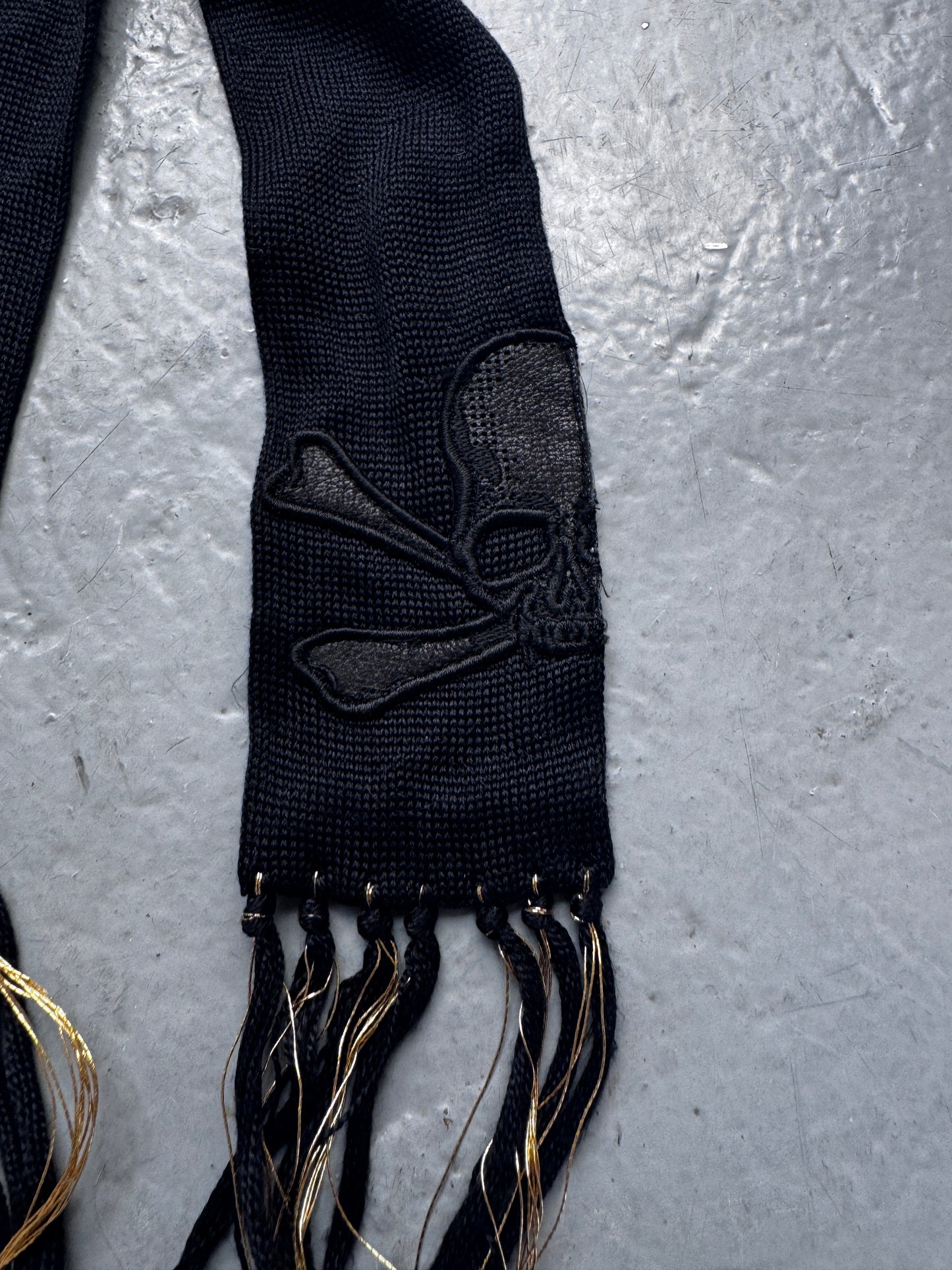 Roen gold threaded thin scarf