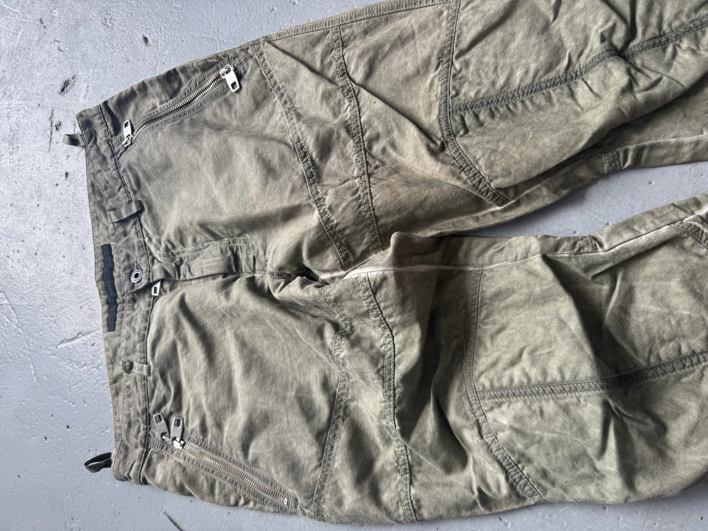 griffin knee detail flared pant