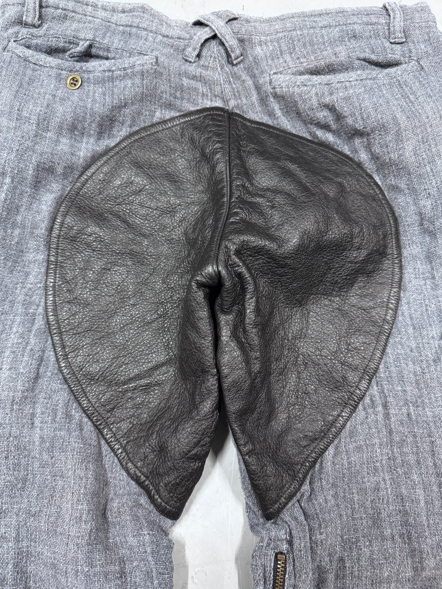 20471120 Hyoma Gussetted Leather / Denim Capri