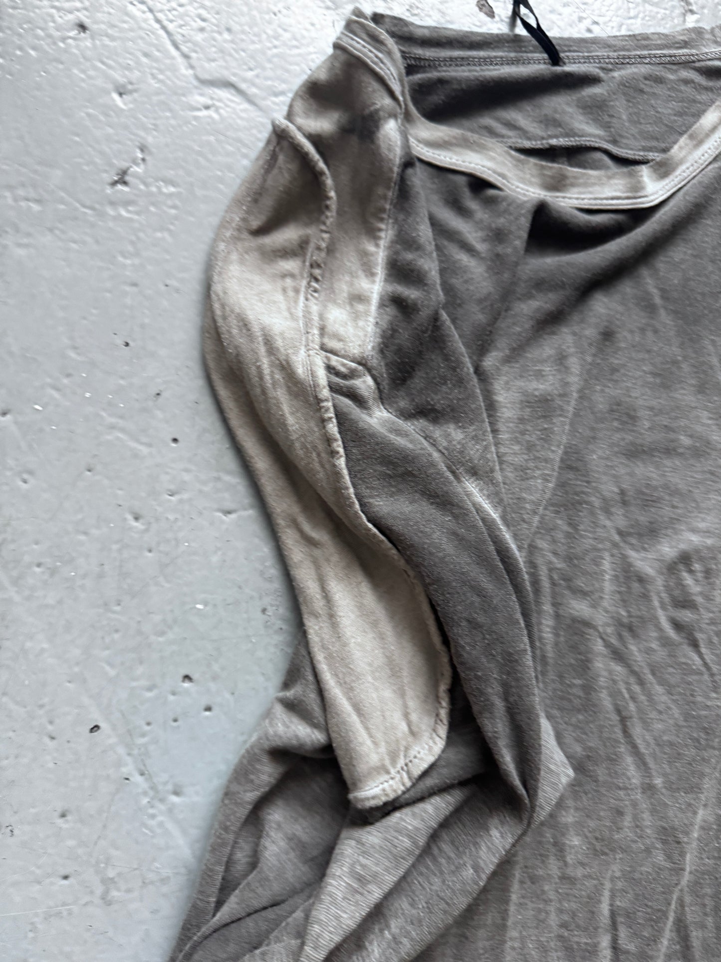 masnada thumbhole bias cut longsleeve