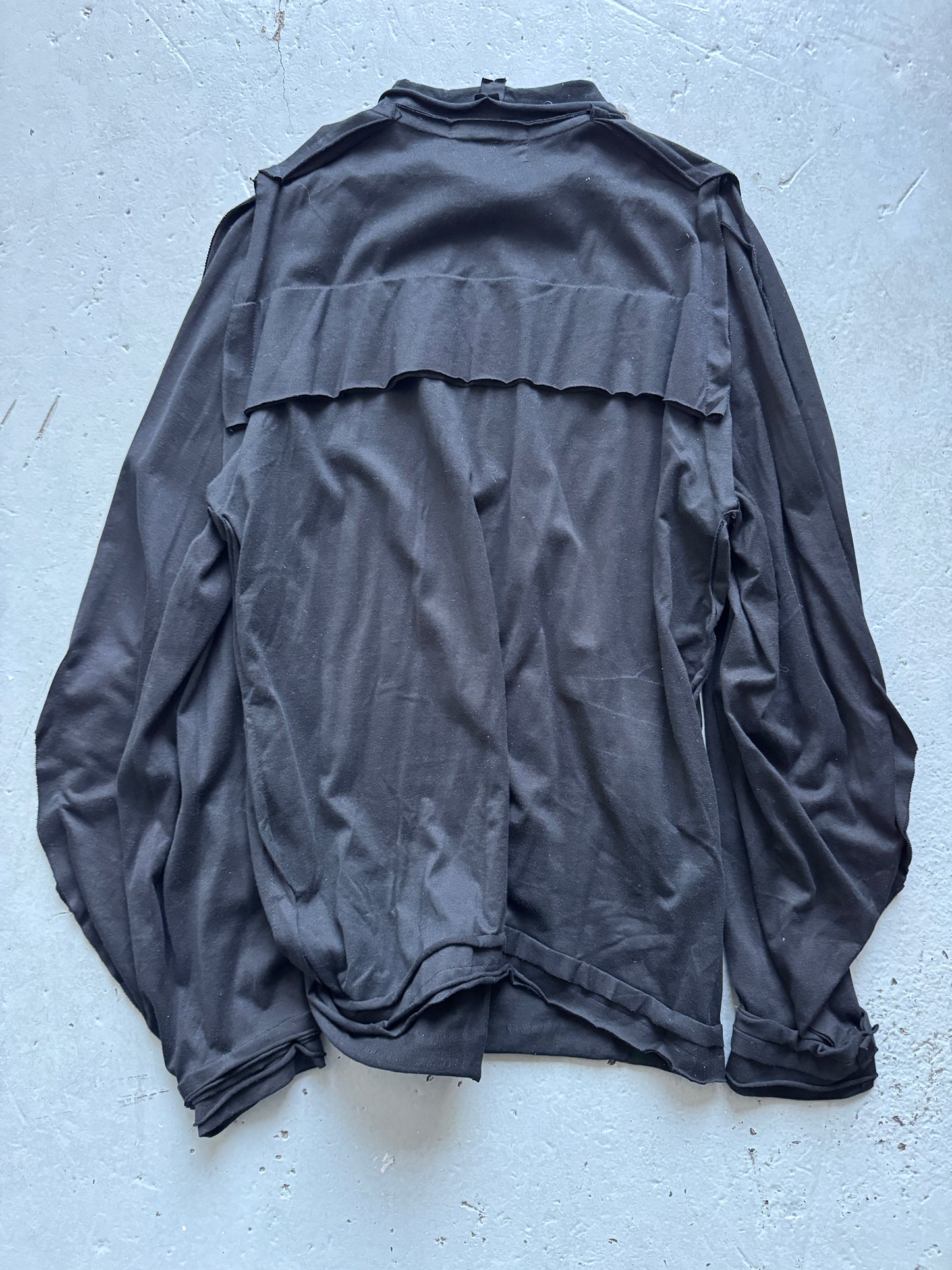 Nemeth early cut sew longsleeve