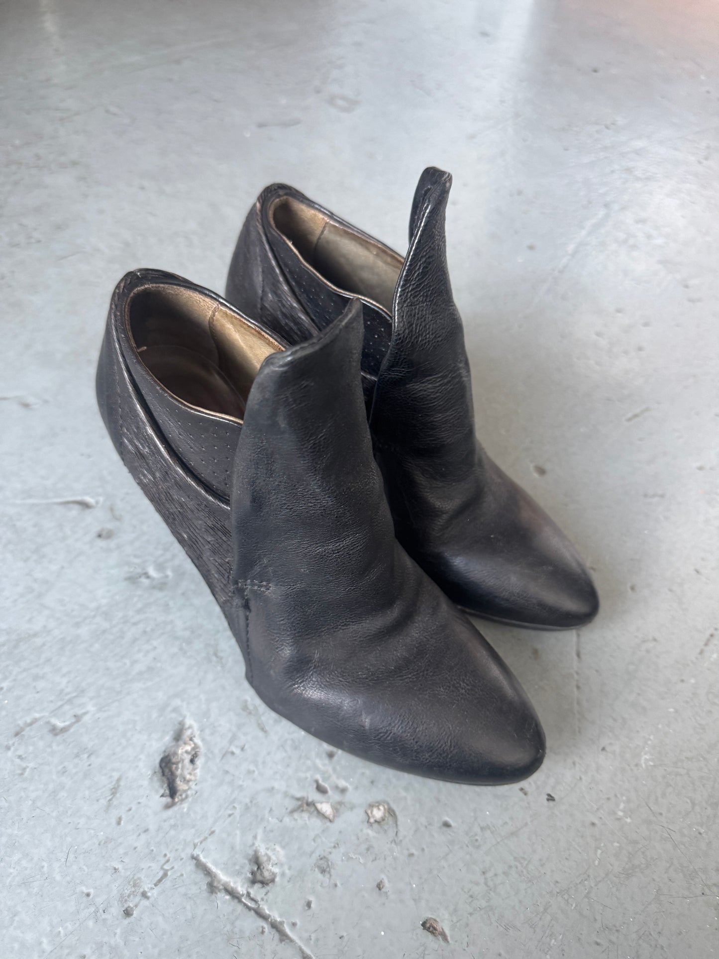 AS98 Metal heeled shoe 39