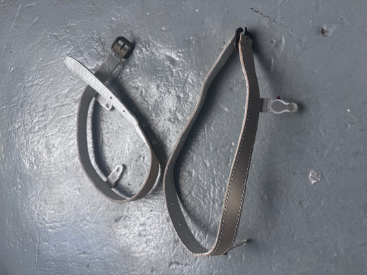 cherevichkiotvichki sock suspenders