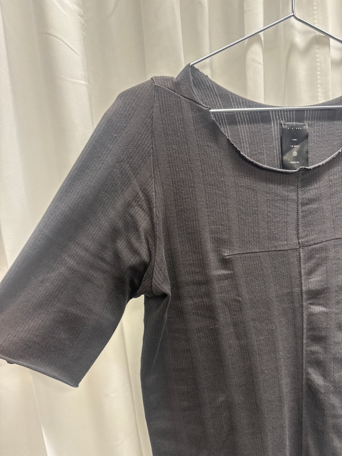 s/stere raw cut anatomical tee M