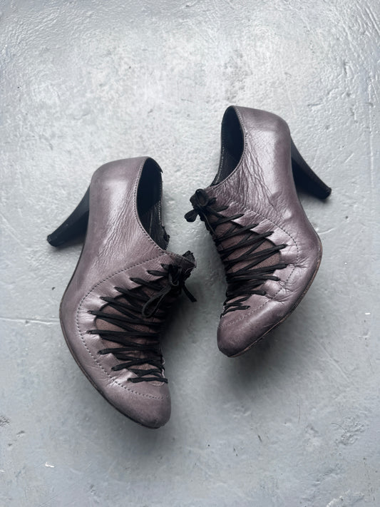 vintage laced boot 37