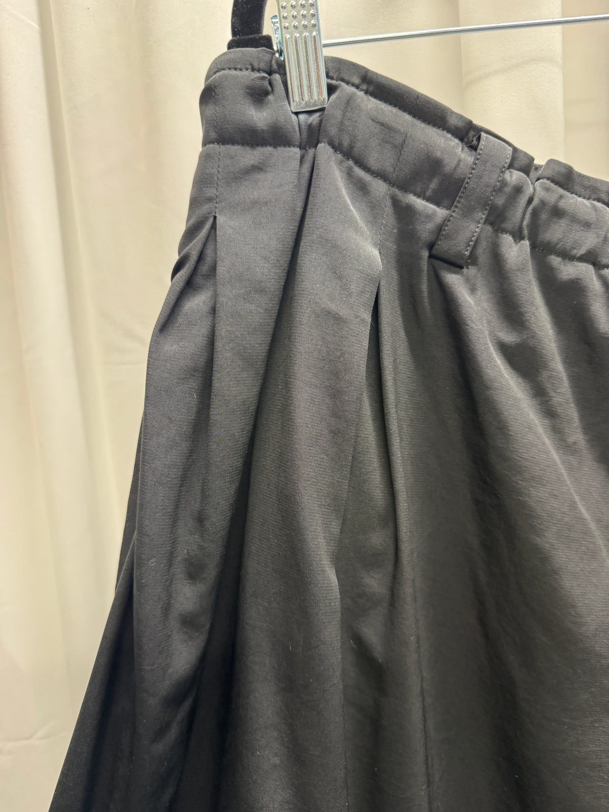 Yohji Yamamoto Pour Homme Lightweight Pleated Wide Shorts