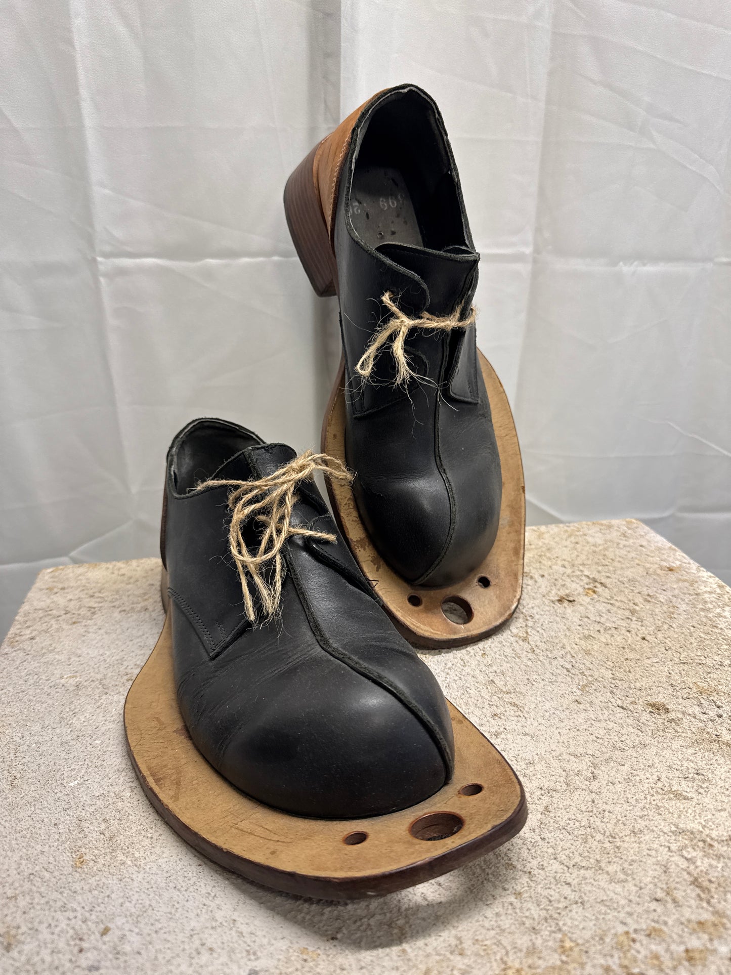 koji kuga extended wooden sole derby