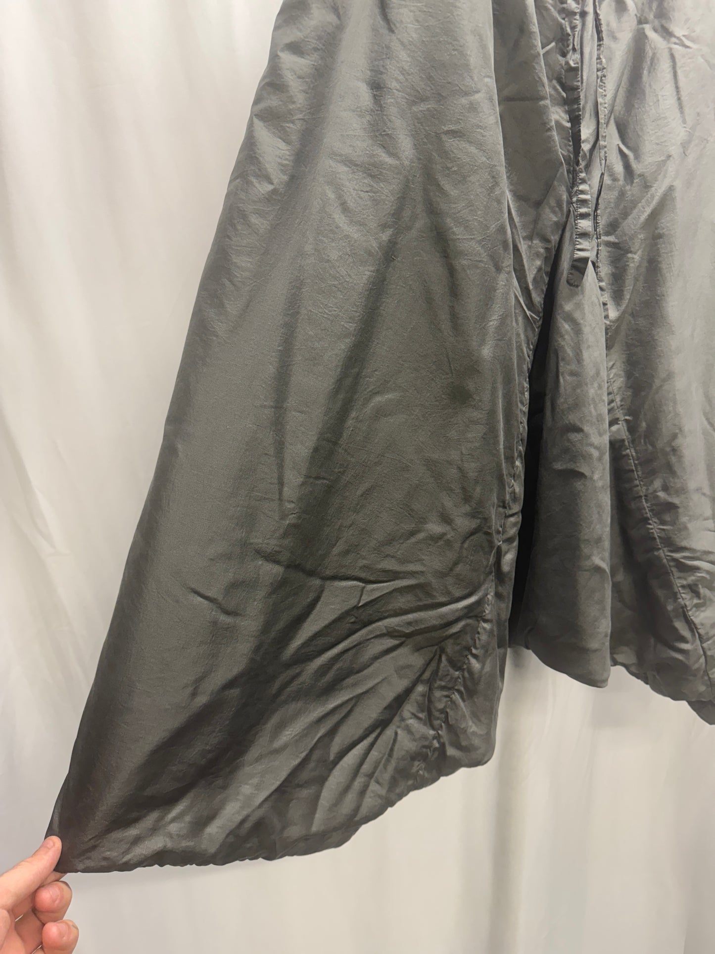 egg trading padded silk drop crotch crop trousers