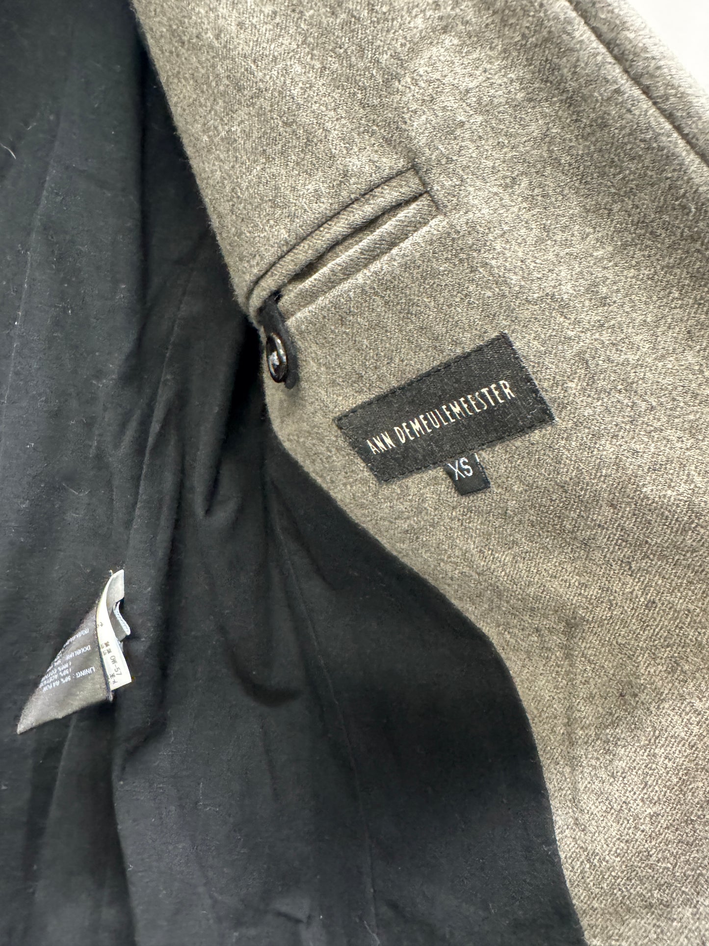 Ann Demeulemeester AW12 Runway     Asymmetric Buttoned Overlay Jacket
