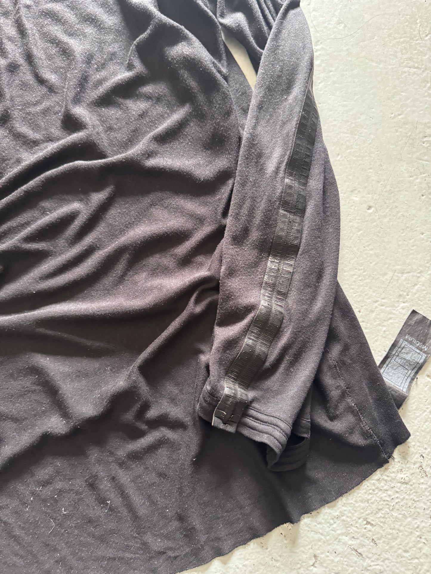 isaac sellam leather strip knit longsleeve M