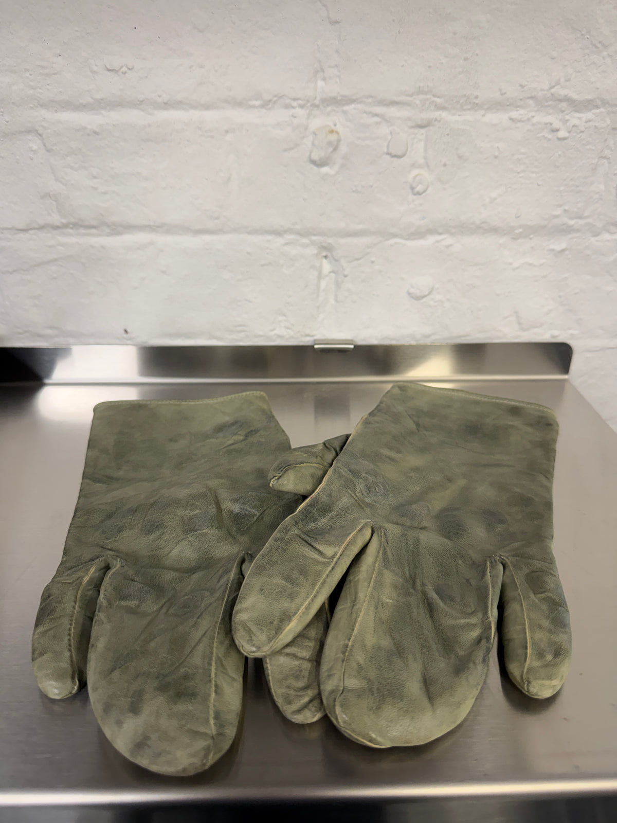 Carol Christian Poell Object-Dyed Kangaroo Leather Conjoined-Finger Gloves