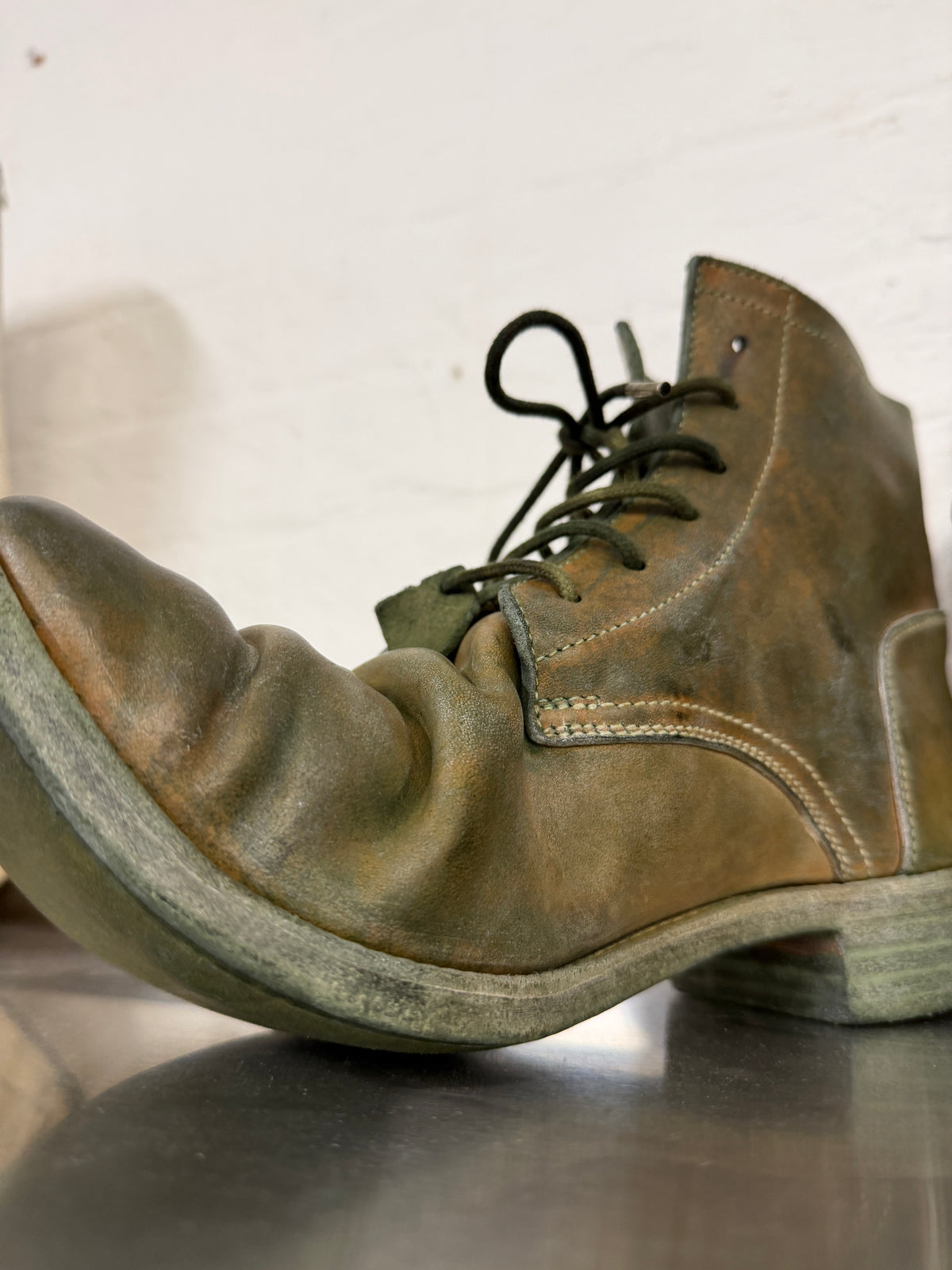 Augusta A1923 Curved Toe Veined Horse Leather Boots