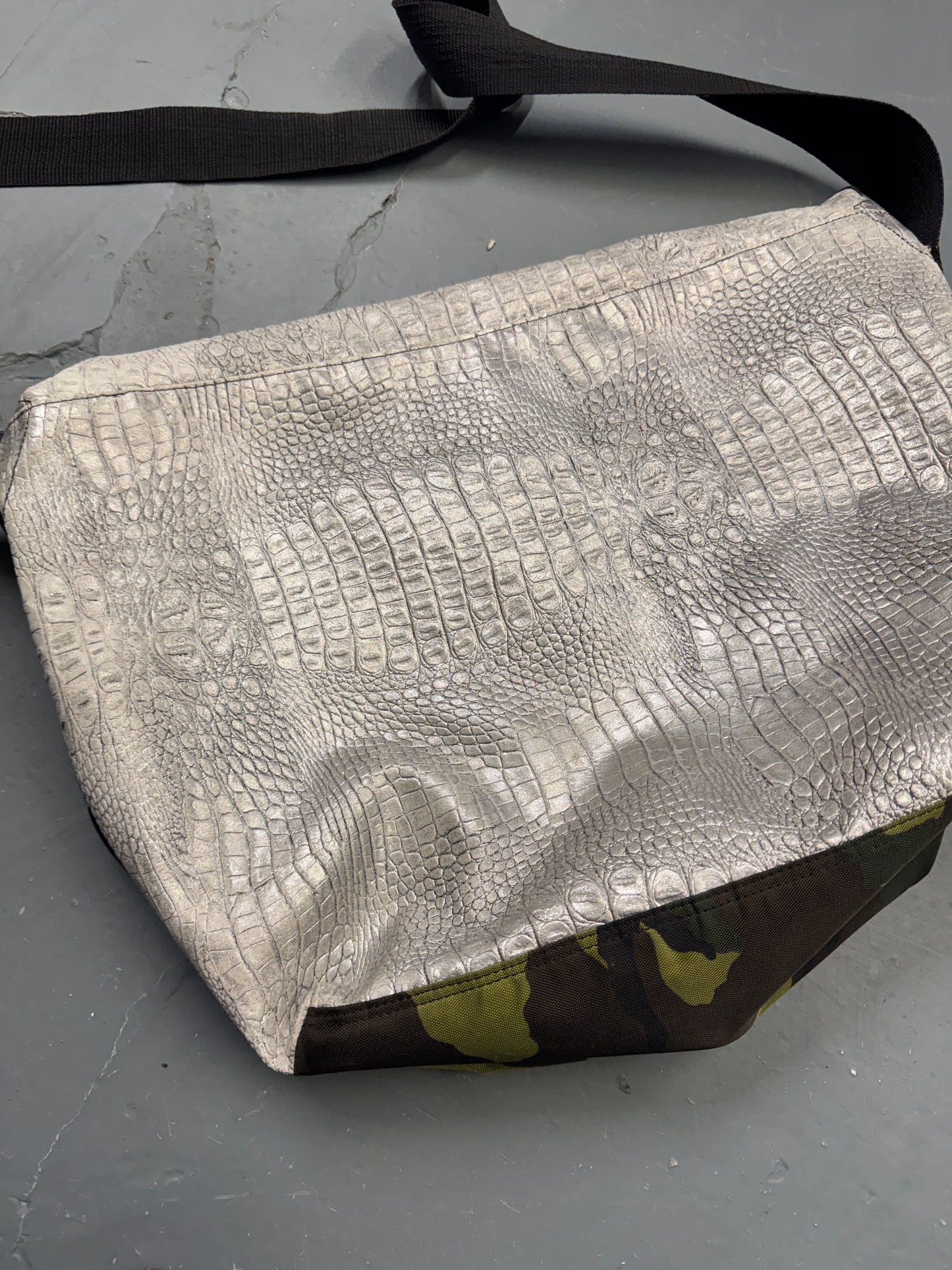 cabane de zucca silver croc leather camo bag