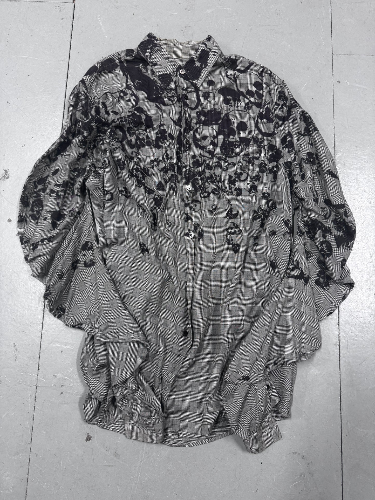 Nozomi Ishiguro Twist Sleeve Skull Shirt