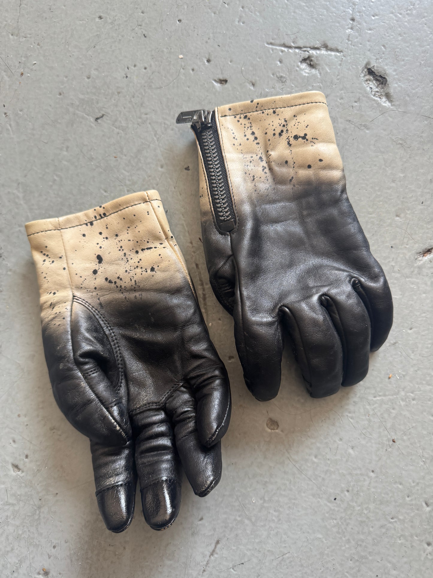 d hygen dip dye horse leather zip gloves