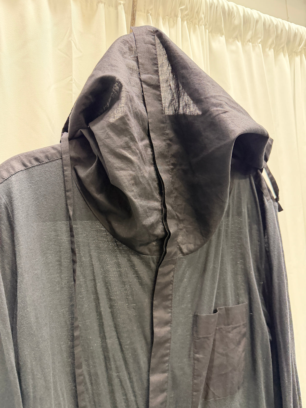 Unconditional London Adjustable Funnel Neck Hood Shirt (L)