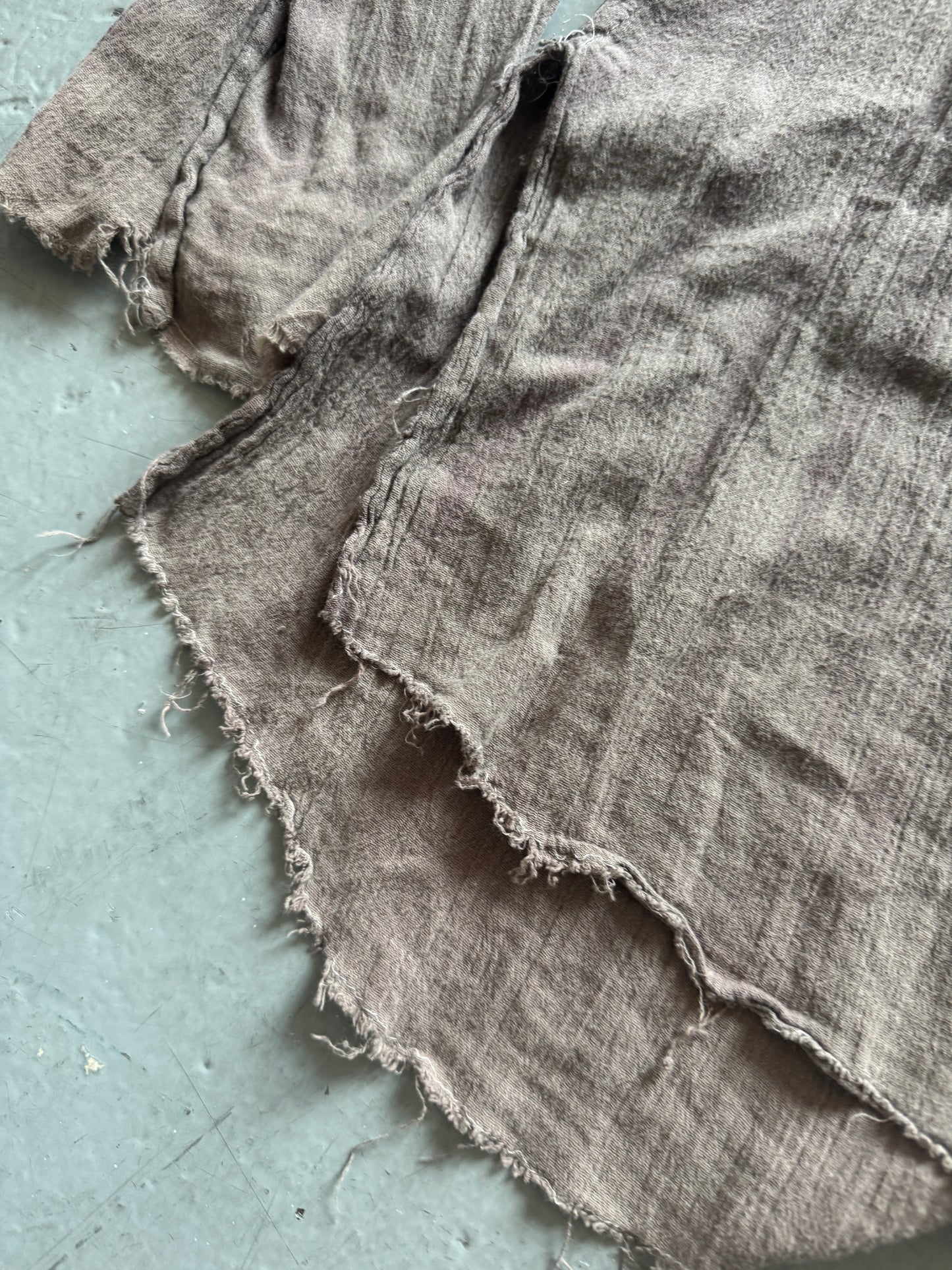 olubiyi thomas eggplant overdye linen longsleeve sample