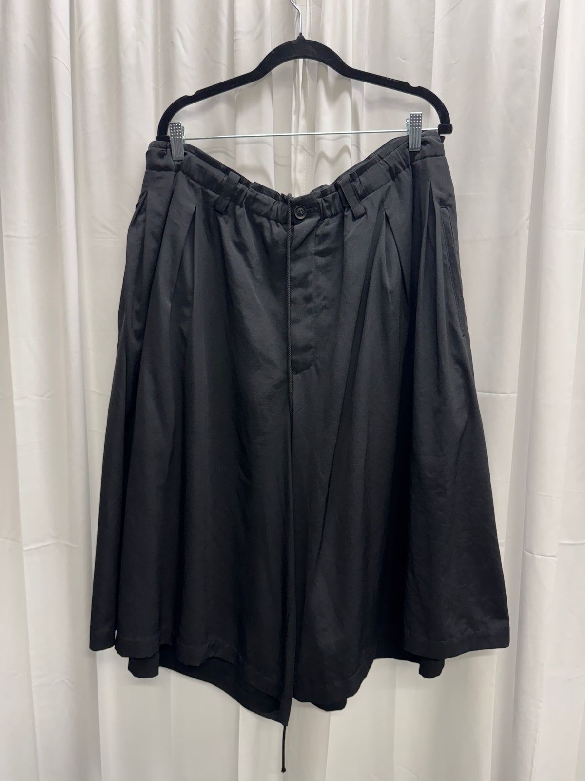 Yohji Yamamoto Pour Homme Lightweight Pleated Wide Shorts