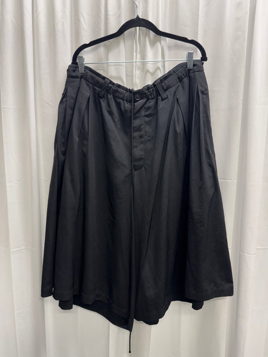 Yohji Yamamoto Pour Homme Lightweight Pleated Wide Shorts