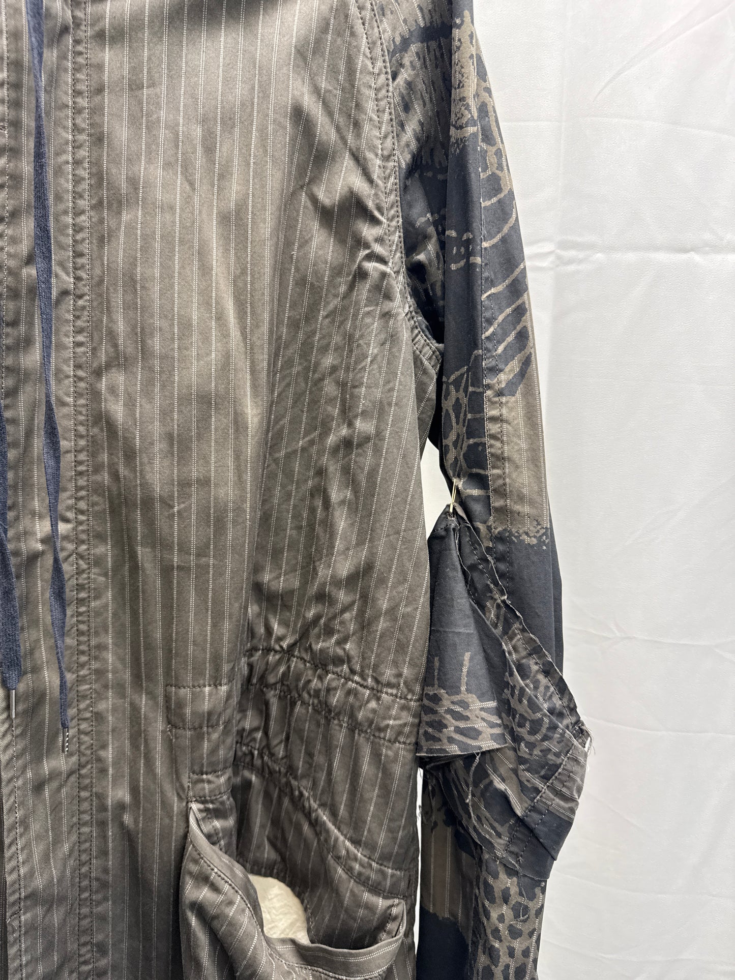 nozomi ishiguro patterned armband coat