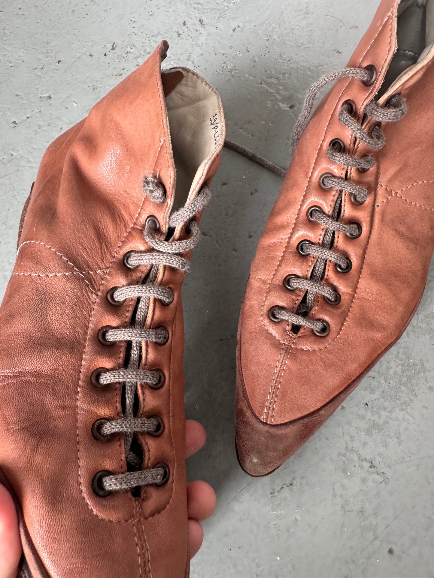 cherevichkiotvichki flat victorian pump shoe