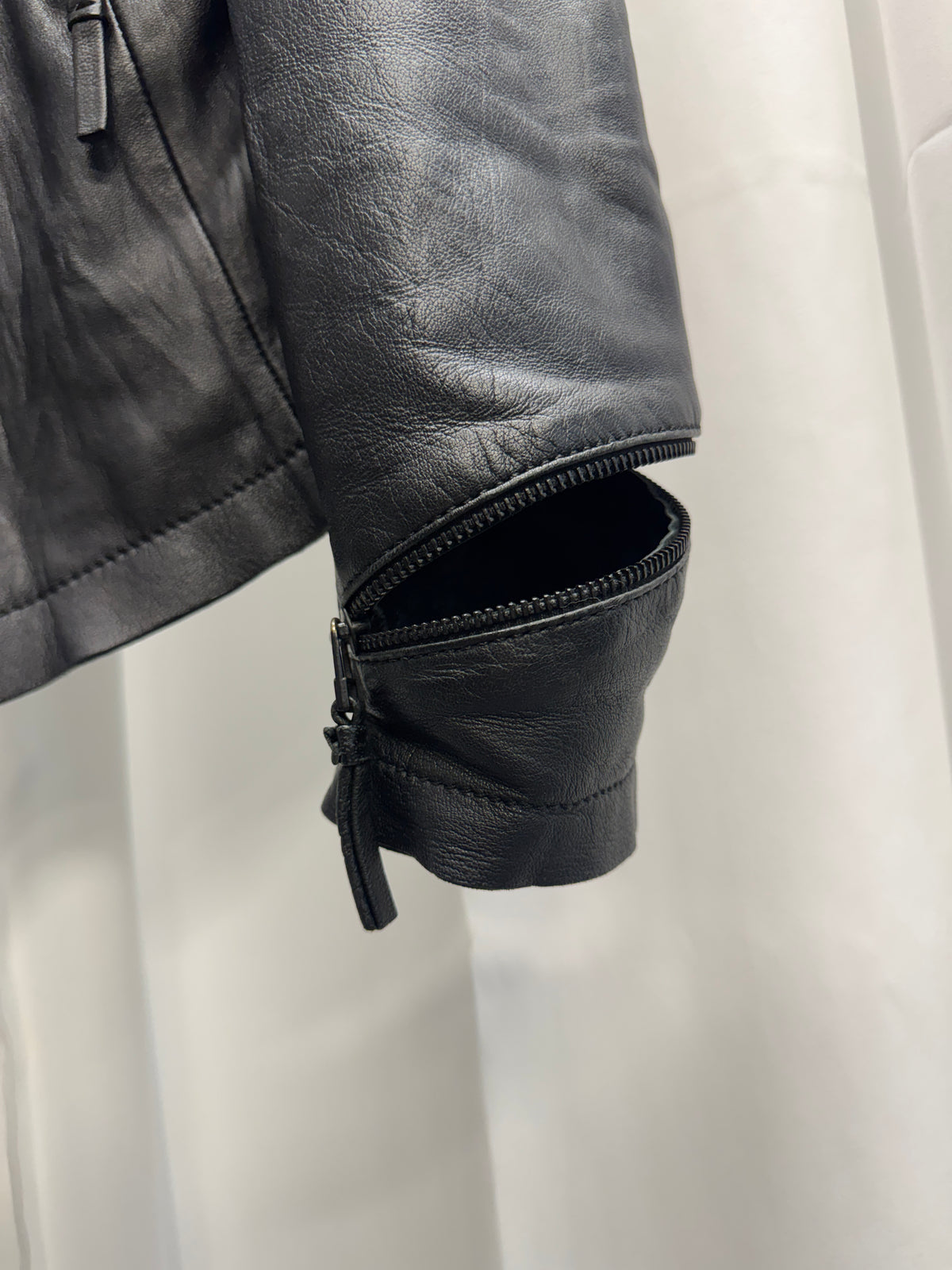 Barbara í Gongini Zip Gloved Lamb Leather Jacket