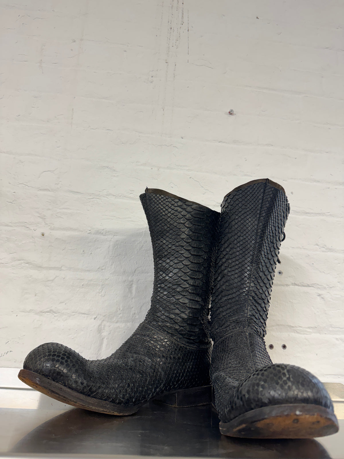 CARPE DIEM Early 00s 100% Python S63M Back-Lace Boots