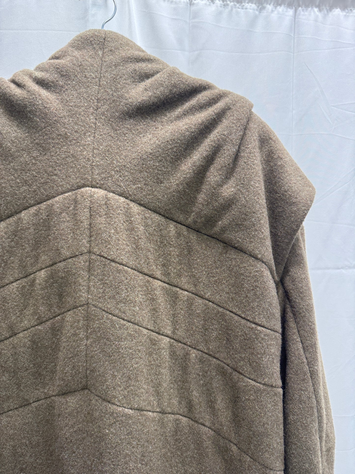 20471120 Extreme Double Layer Neck Knit Coat