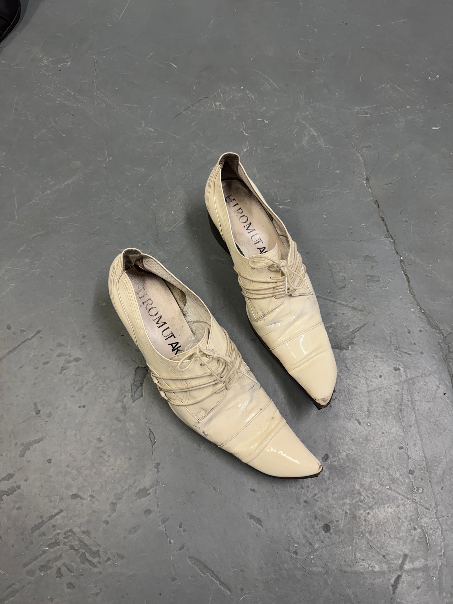 Hiromu Takahara Patent White Butter Knife Pointed Shoe