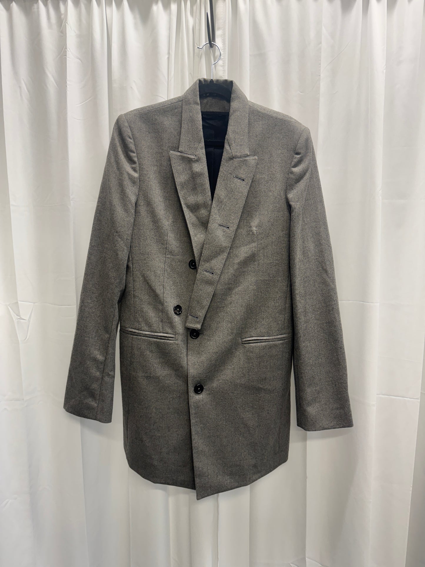 Ann Demeulemeester AW12 Runway     Asymmetric Buttoned Overlay Jacket