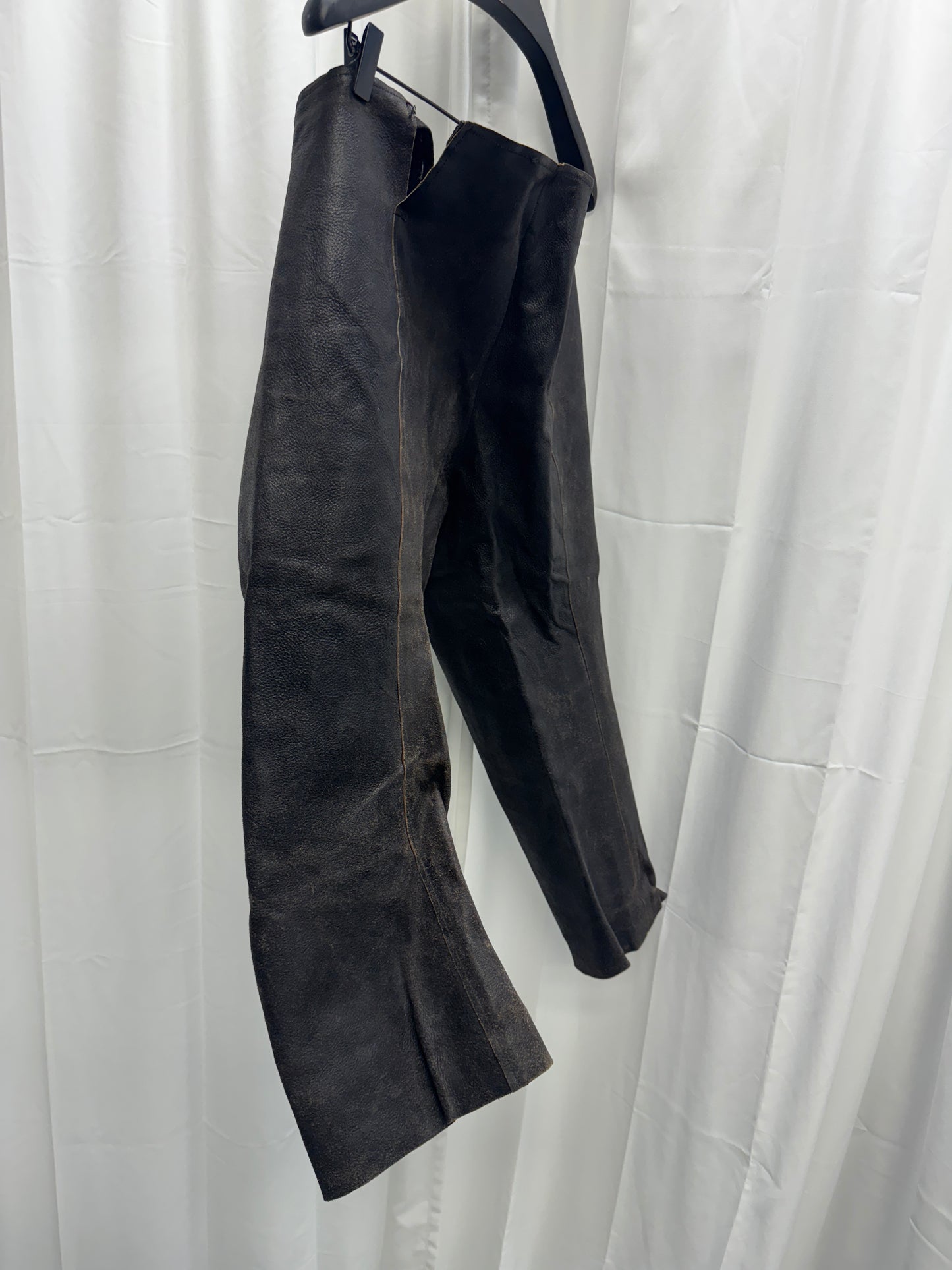 Carpe Diem - Thick Leather Curved Crop Trouser