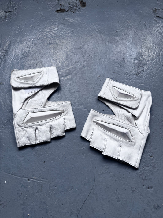 KTZ cut out pad glove