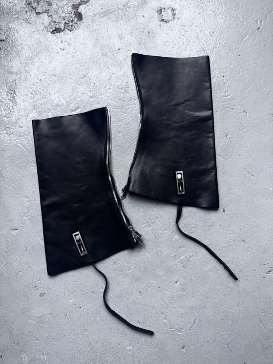 incarnation horse leather leg cover