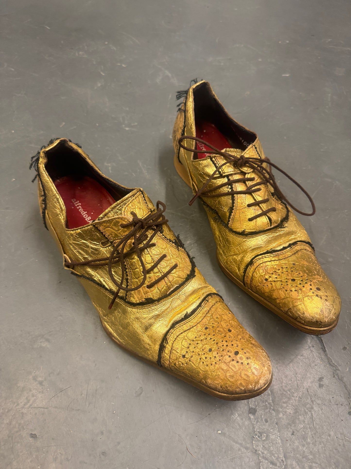 Alfredo Bannister Gold Leather Wrap Lace Pointed Shoe