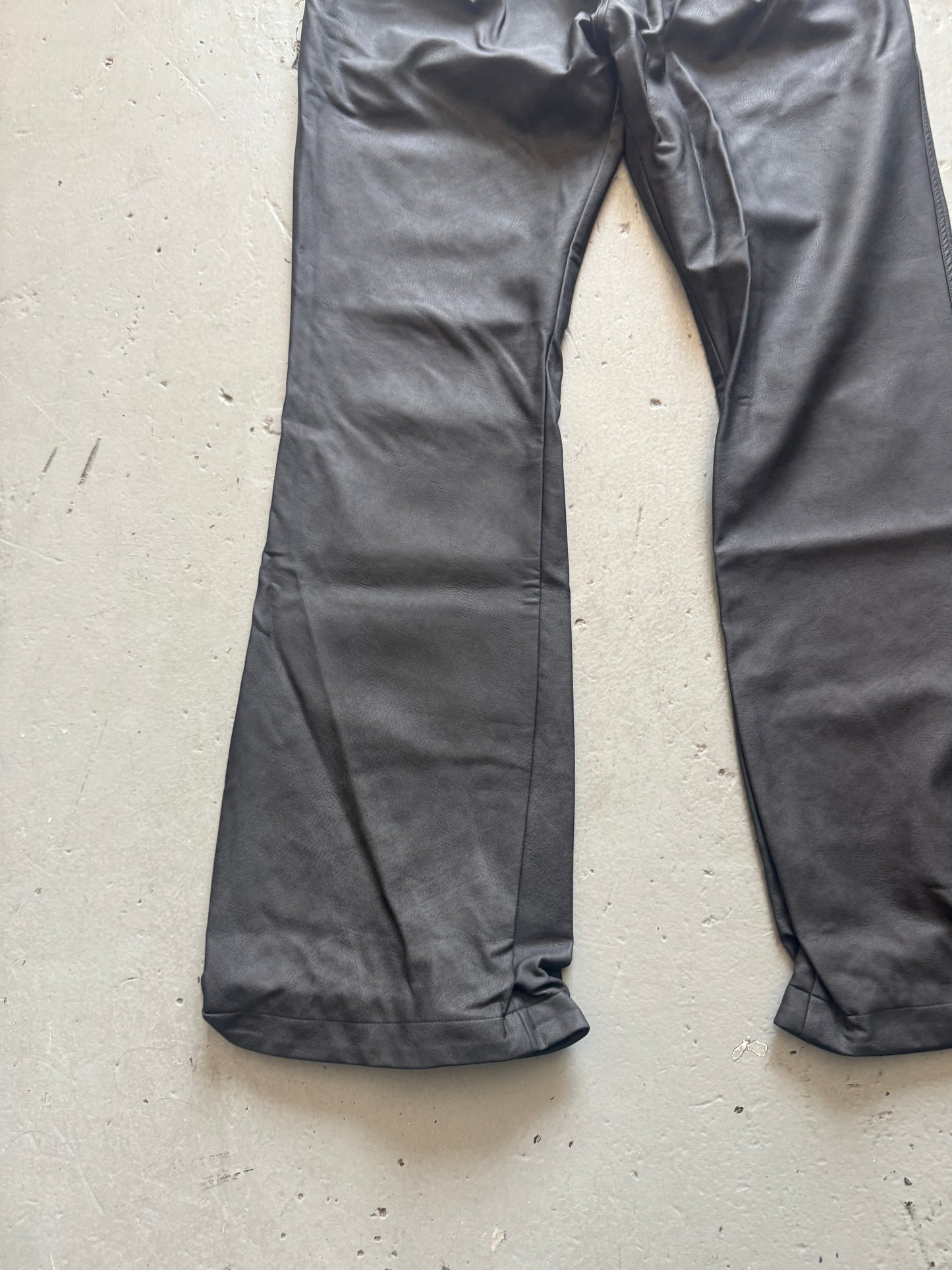 af artefact leather flare trouser 32