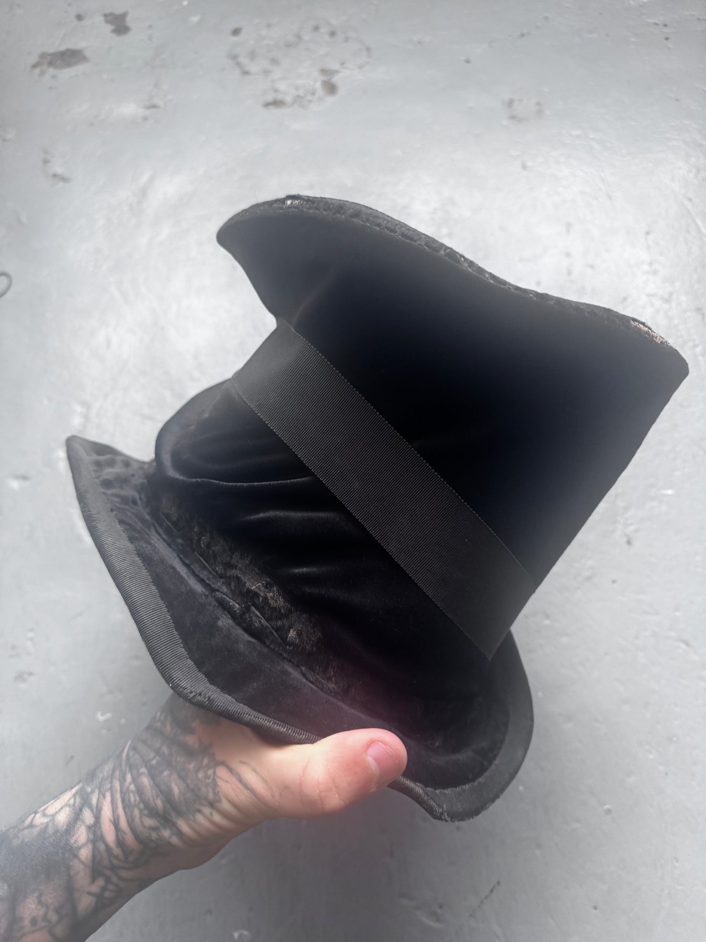 twisted antique theatre top hat