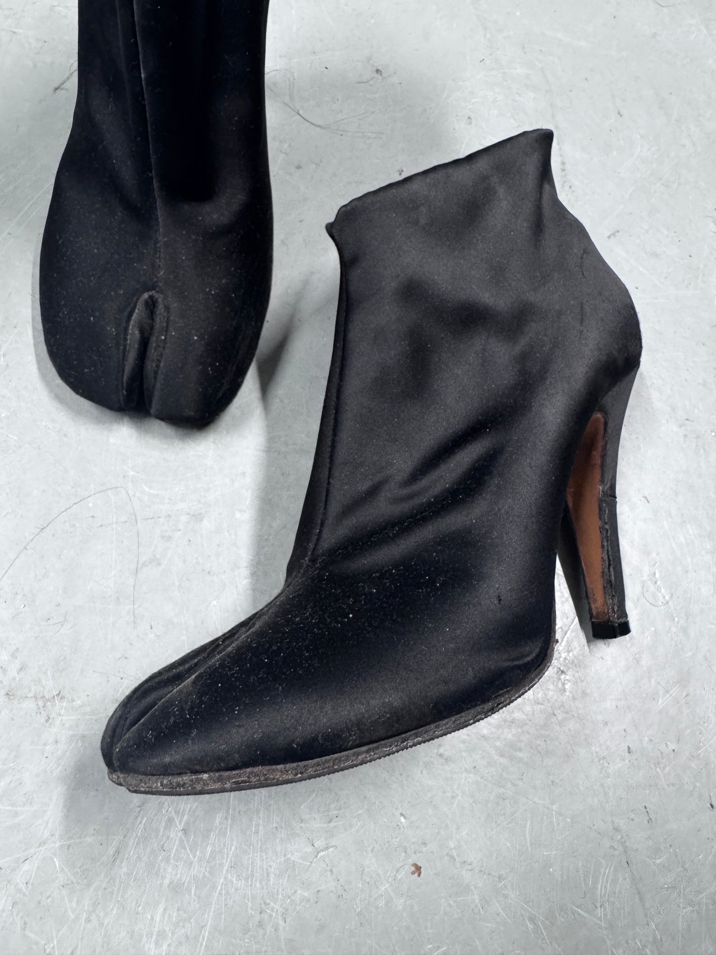 Maison Margiela Satin Tabi Heel