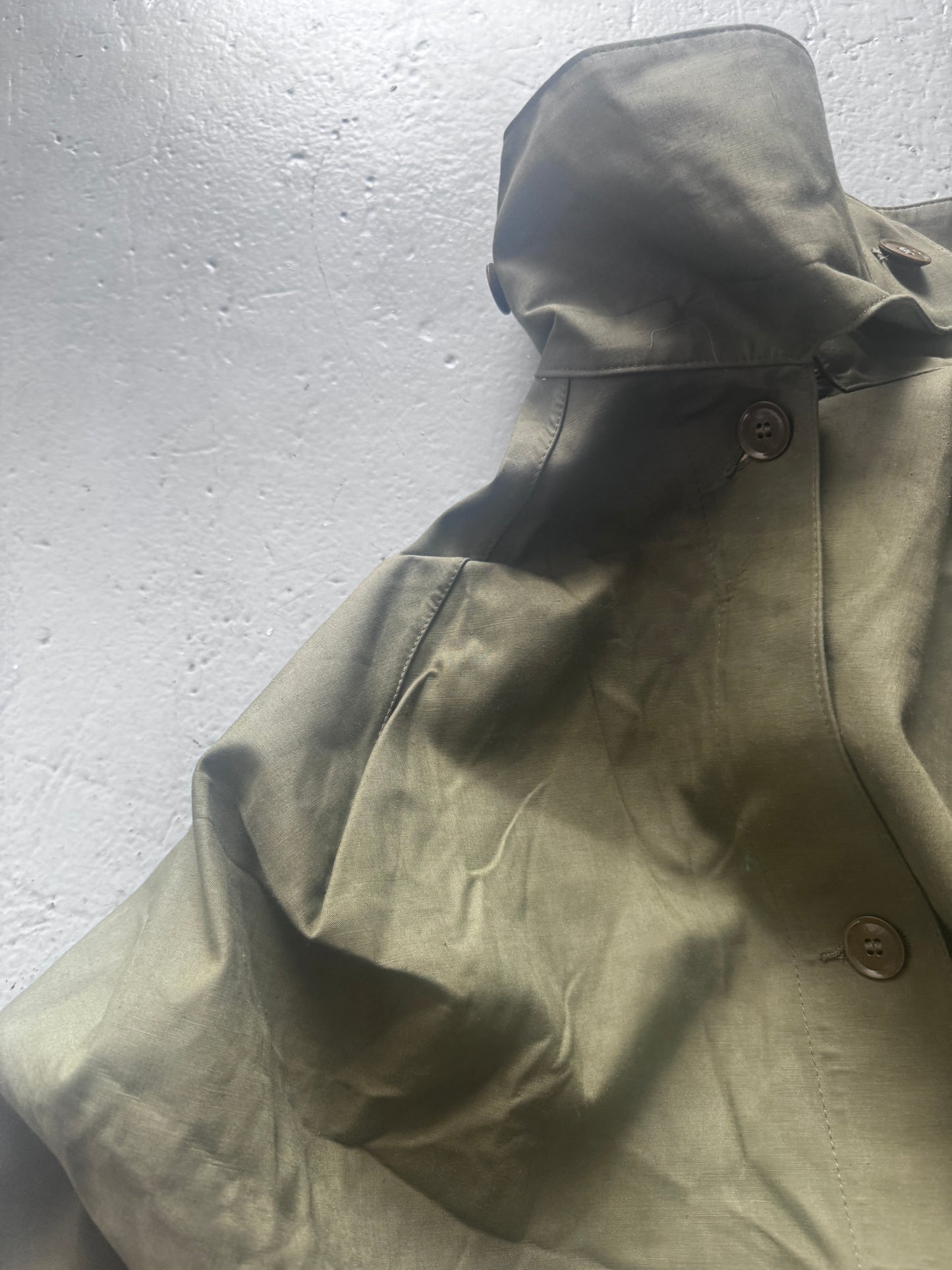 1950s Tape Seam Single Shoulder Buttoned Cape