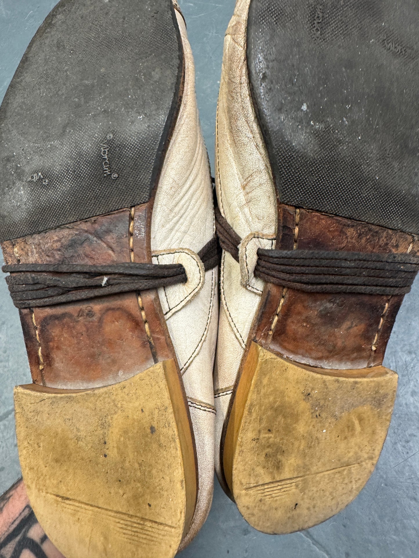 Alfredo Bannister Wrap Lace Leather Shoe