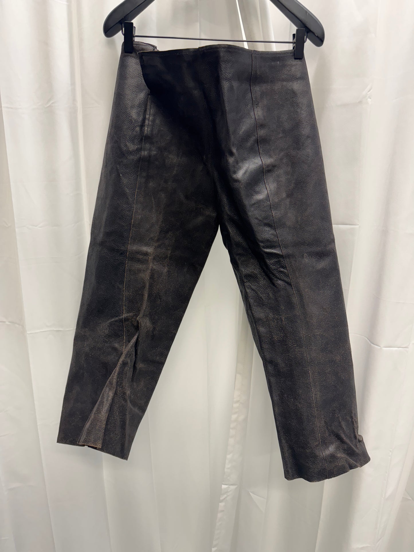 Carpe Diem - Thick Leather Curved Crop Trouser
