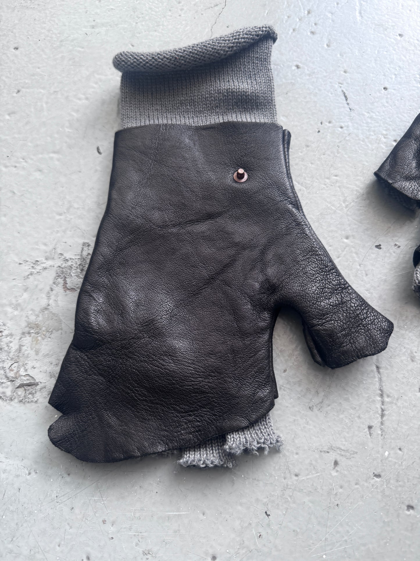 alexander fielden fingerless layer glove
