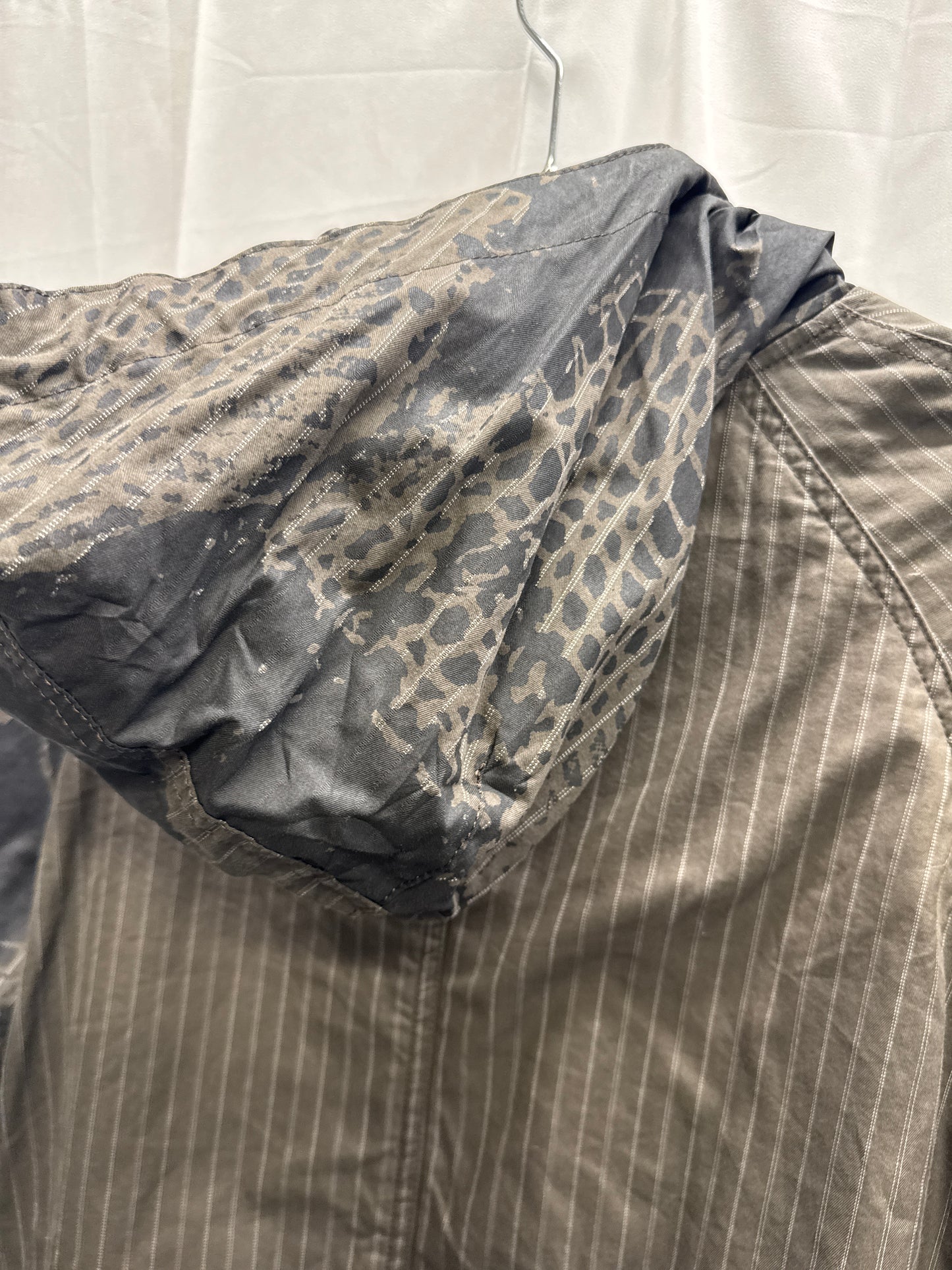 nozomi ishiguro patterned armband coat