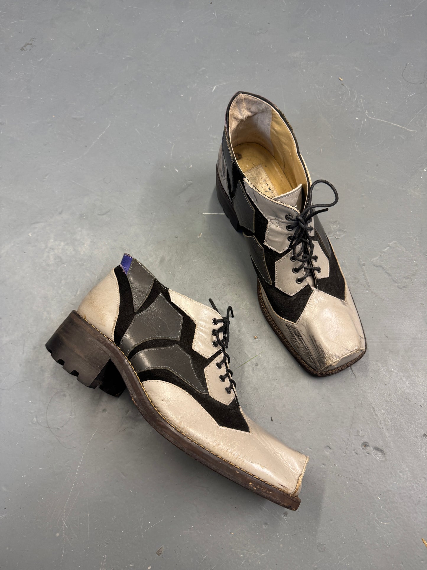 20471120 ss98 evangelion hog toe heeled boots