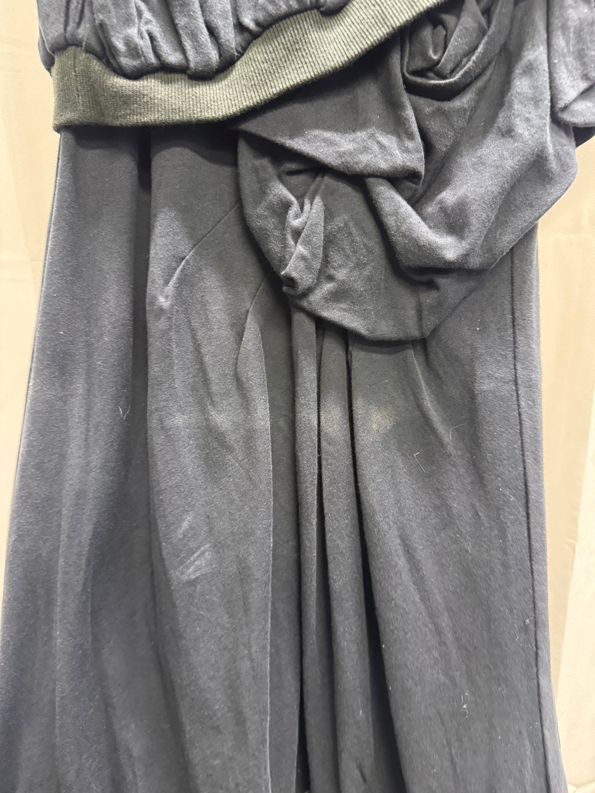 20471120 AW97 “HEAD IBOO’S 55” Layered Claw-Mark Dress